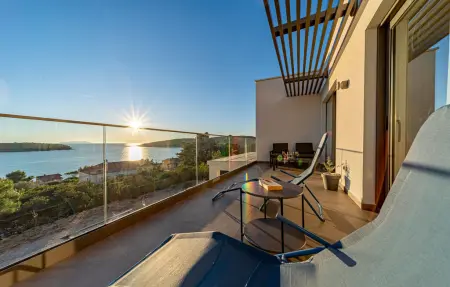 Location Maison à Potirna (Uvala Nova) 8 personnes