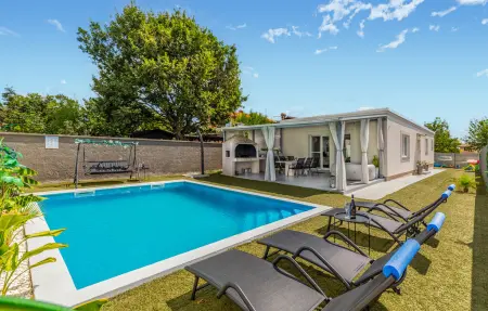 Location Maison à Loborika 6 personnes