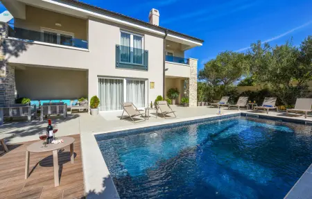 Location Maison à Novalja 8 personnes