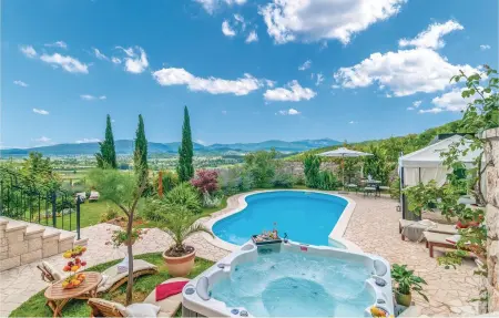 Location Maison à Gala Otok 16 personnes