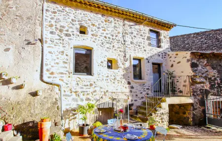 Location Maison à Rochessauve 4 personnes