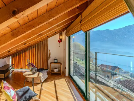 Location Maison à Domaso 6 personnes