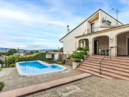 Location Maison à Sant Jaume dels Domenys 9 personnes