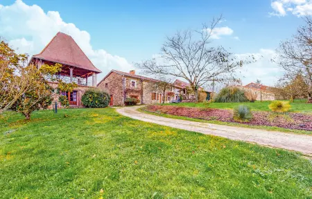 Location Maison à Bussière Badil 4 personnes