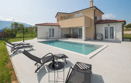 Location Maison à Krsan 8 personnes