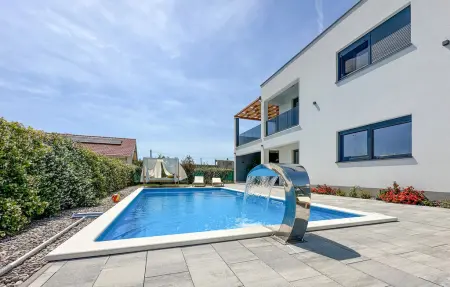 Location Maison à Kastel Stari 8 personnes