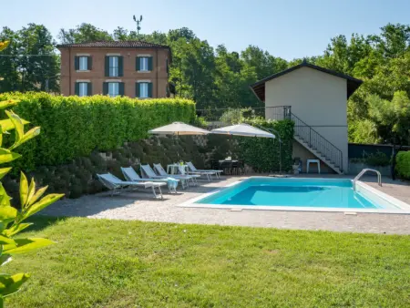 Location Maison à Portacomaro 8 personnes