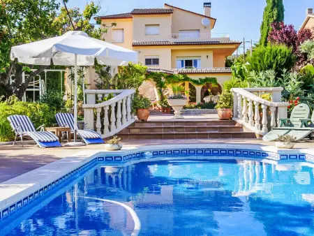Location Maison à Sant Jaume de Domenys 8 personnes