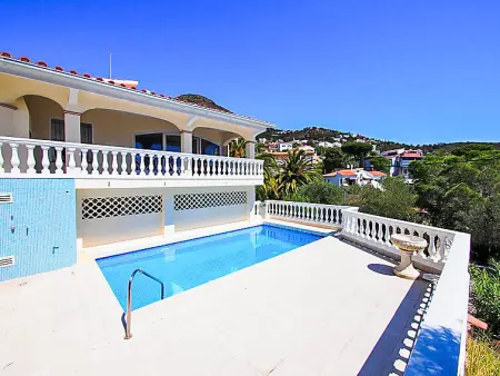 Location Villa à Roses 8 personnes