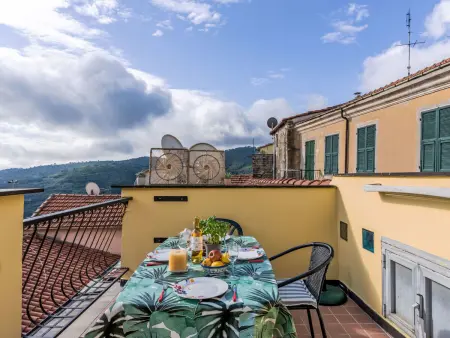 Location Maison à Pietrabruna 8 personnes