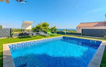 Location Maison à Vir 8 personnes