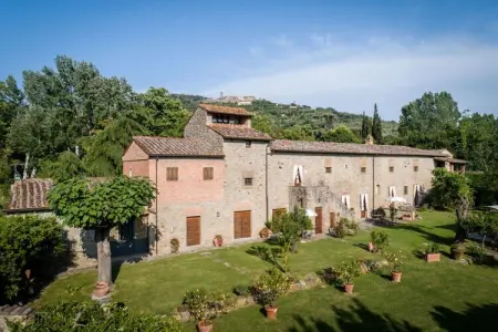 Location Villa à Cortona 16 personnes