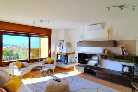 Location Maison à Luino 4 personnes