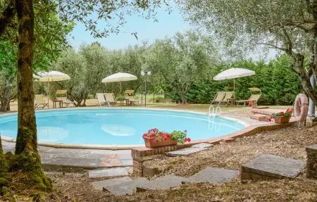 Location Maison à Montecarlo 8 personnes