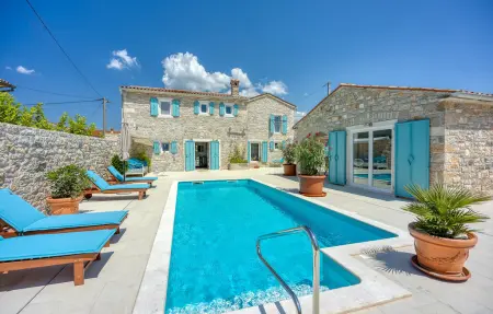 Location Maison à Selina 6 personnes