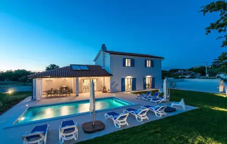 Location Maison à Butkovici 8 personnes