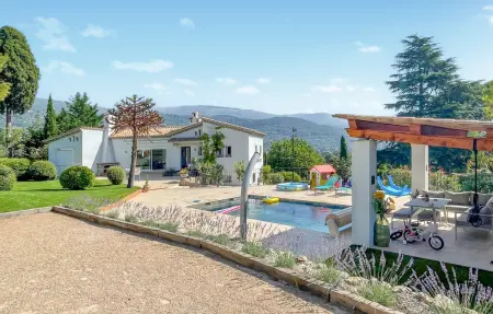 Location Maison à Peymeinade 8 personnes