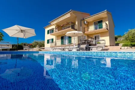 Location Maison à Krk 8 personnes