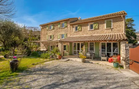 Location Maison à Grasse 8 personnes