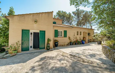 Location Maison à Solliès Ville 8 personnes