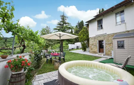 Location Maison à Poggio d'Acona 5 personnes