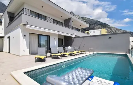 Location Maison à Makarska 9 personnes