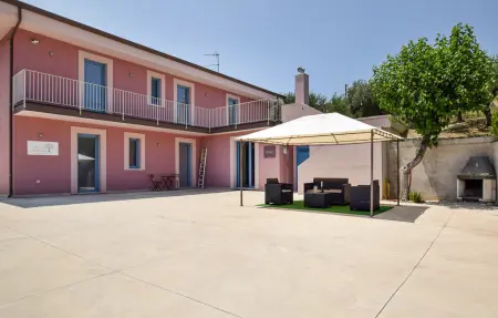 Location Maison à Ogliastro Cilento 13 personnes