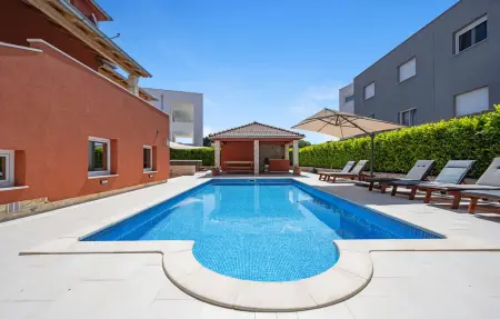 Location Maison à Zaboric 12 personnes