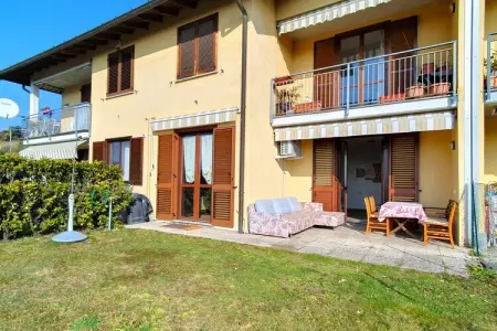 Location Maison à Poppino 5 personnes