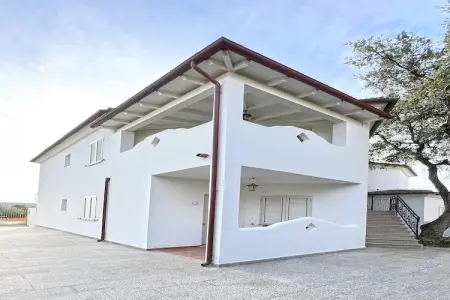 Location Maison à Orosei 5 personnes