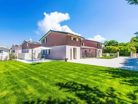 Location Maison à Cecina 7 personnes