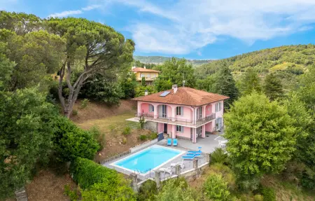 Location Maison à Capolona 8 personnes