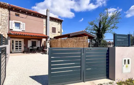 Location Maison à Marcana 4 personnes