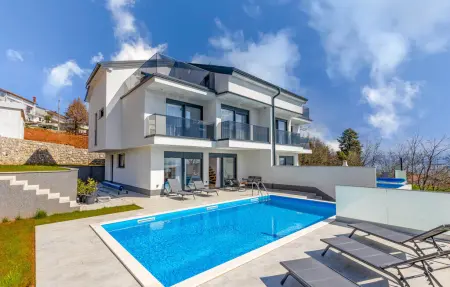 Location Maison à Lovran 8 personnes