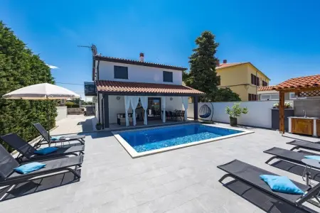 Location Villa à Galižana 8 personnes