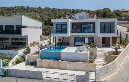 Location Maison à Razanj 7 personnes