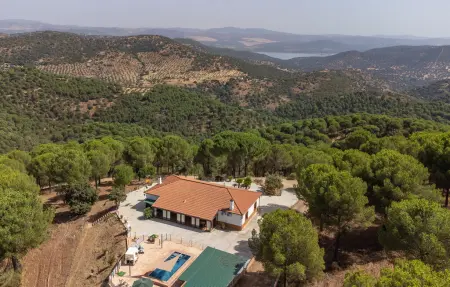 Location Maison à Villaviciosa de Córdob 8 personnes