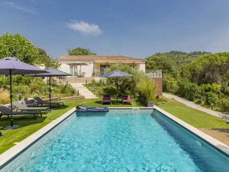 Location Villa à Fressac 8 personnes