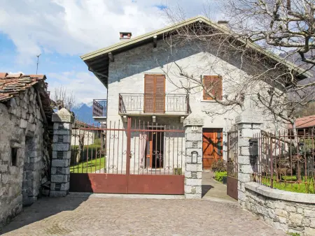 Location Maison à Mergozzo (Lago di Mergozzo) 3 personnes