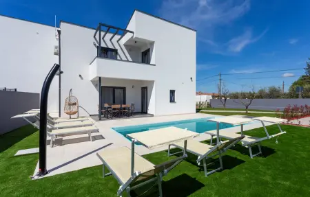 Location Maison à Valbandon 6 personnes