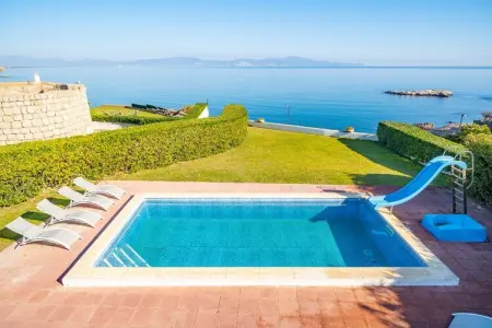 Location Villa à L'Escala 9 personnes