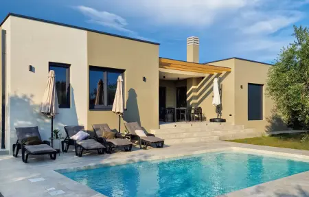 Location Maison à Galizana 6 personnes