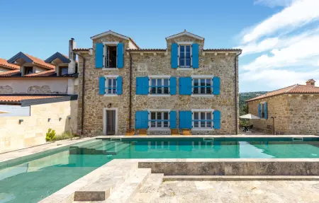 Location Maison à Mundanije 2 personnes