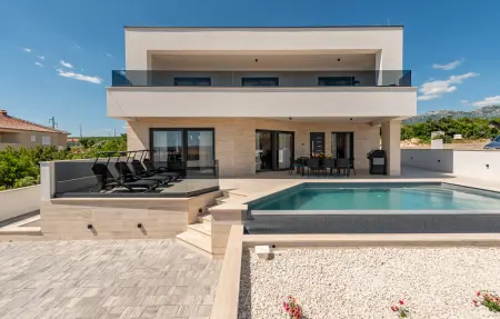 Location Maison à Maslenica 6 personnes