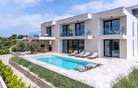 Location Maison à Sveti Filip i Jakov 8 personnes