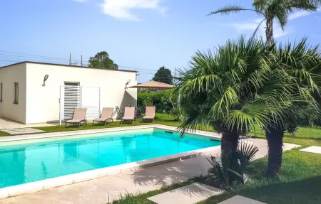 Location Maison à Torrenova 4 personnes