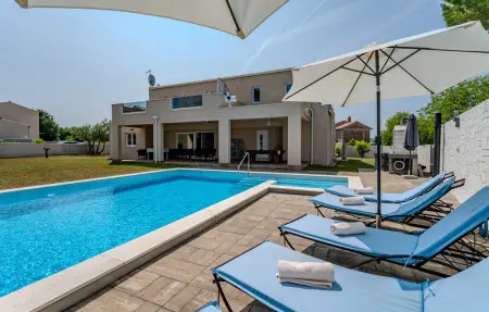 Location Maison à Brtonigla 8 personnes