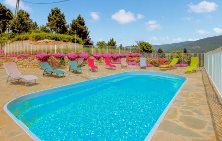 Location Maison à Pont de Labeaume 18 personnes