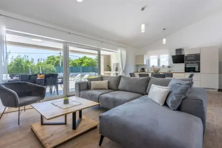 Location Villa à Rasa 6 personnes