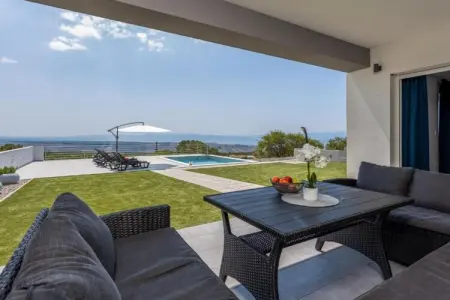 Location Villa à Smrika 8 personnes